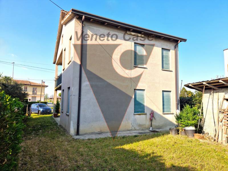 casa indipendente in vendita a Curtarolo in zona Santa Maria di Non