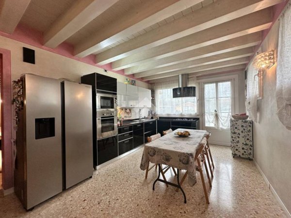 casa indipendente in vendita a Curtarolo