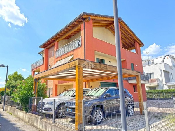appartamento in vendita a Curtarolo in zona Santa Maria di Non