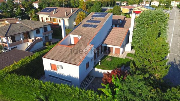 casa indipendente in vendita a Curtarolo