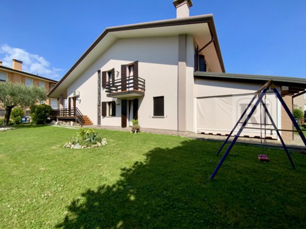 casa indipendente in vendita a Curtarolo