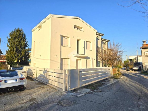 casa indipendente in vendita a Curtarolo