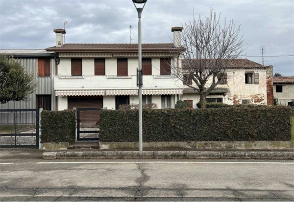 casa indipendente in vendita a Curtarolo