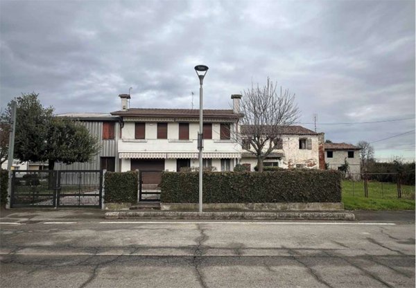 casa indipendente in vendita a Curtarolo