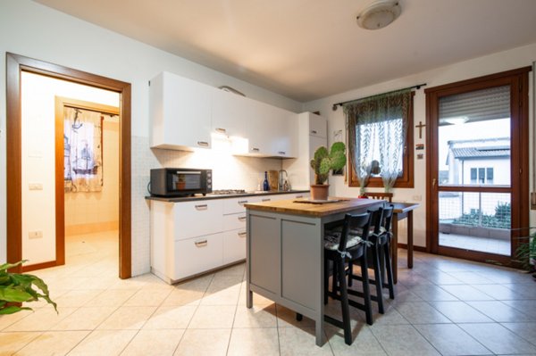 appartamento in vendita a Curtarolo in zona Santa Maria di Non