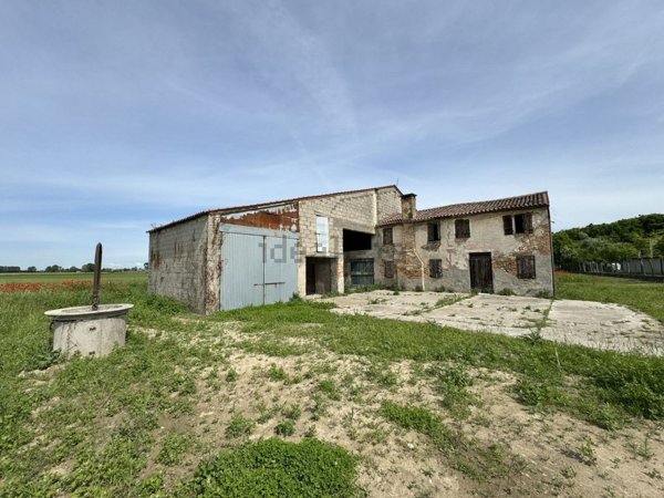 casa indipendente in vendita ad Este