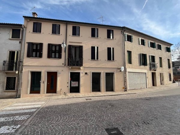 appartamento in vendita ad Este