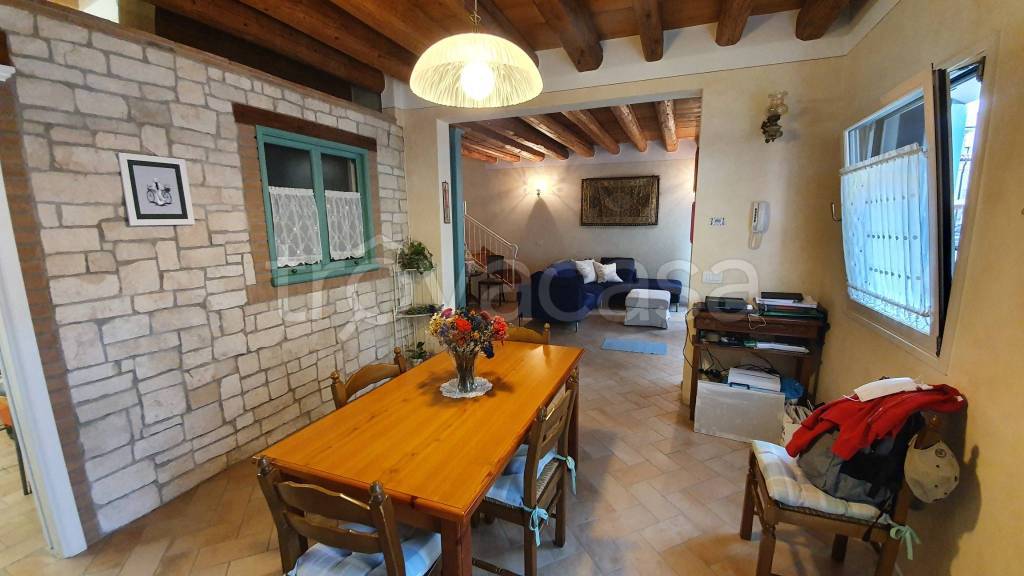 casa indipendente in vendita ad Este