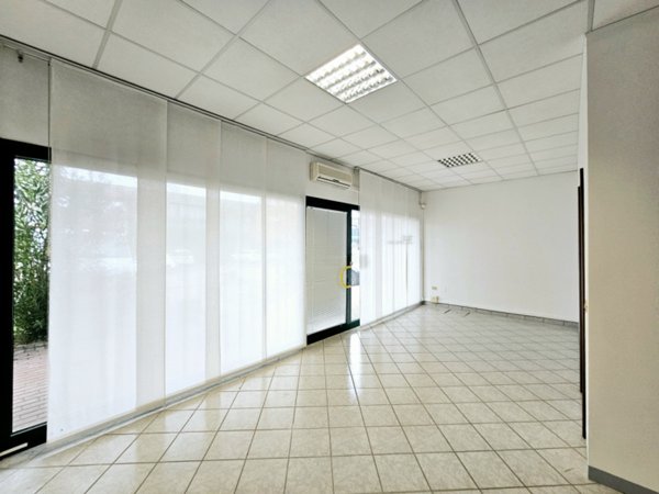 ufficio in vendita ad Este