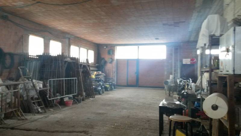 intera palazzina in vendita ad Este