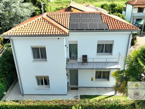 casa indipendente in vendita ad Este