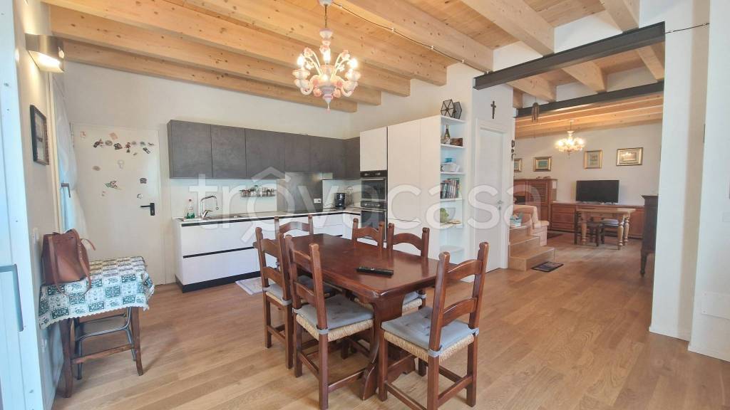 casa indipendente in vendita ad Este