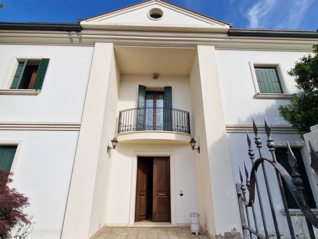 casa indipendente in vendita ad Este