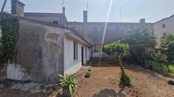 casa indipendente in vendita ad Este
