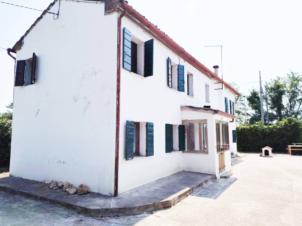 casa indipendente in vendita ad Este