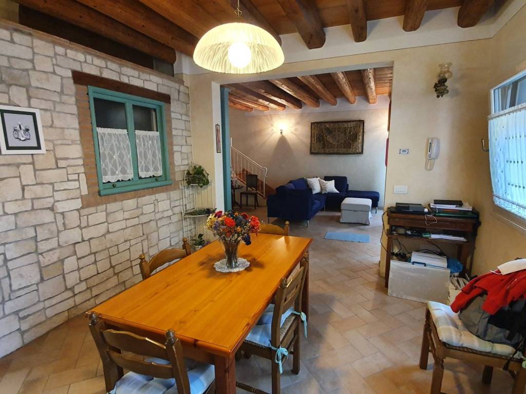 casa indipendente in vendita ad Este