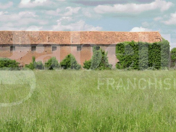 locale commerciale in vendita ad Este