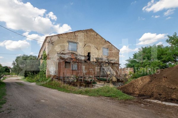 casale in vendita ad Este