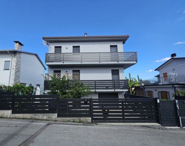 casa indipendente in vendita ad Este