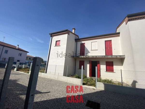 casa indipendente in vendita ad Este