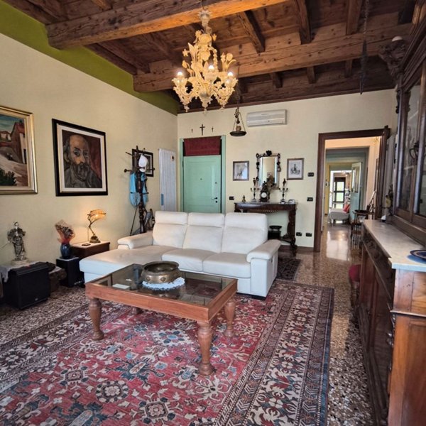 appartamento in vendita ad Este