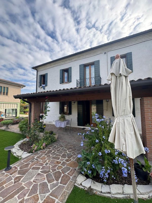 casa indipendente in vendita ad Este
