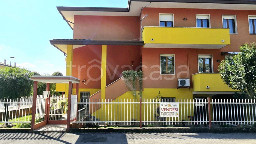 casa indipendente in vendita ad Este