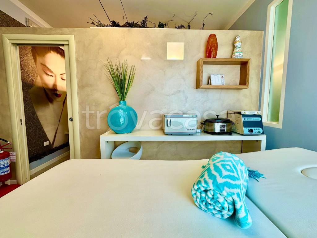 negozio in vendita ad Este