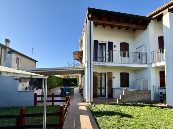 casa indipendente in vendita ad Este