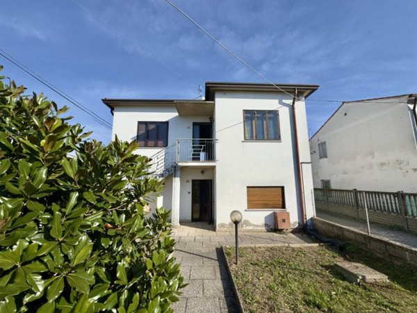 casa indipendente in vendita ad Este