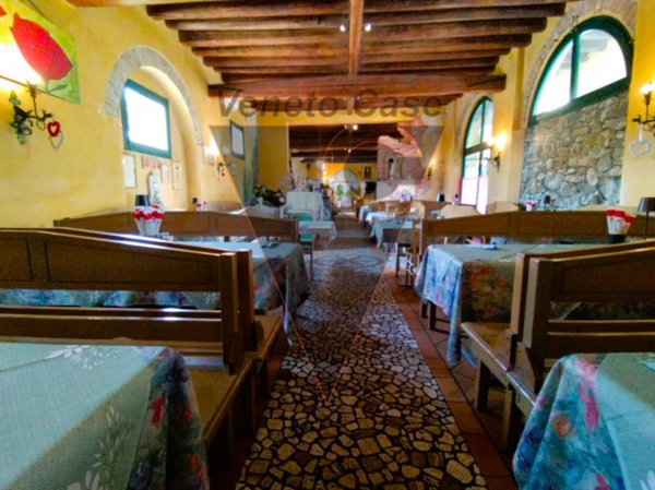 negozio in vendita ad Este