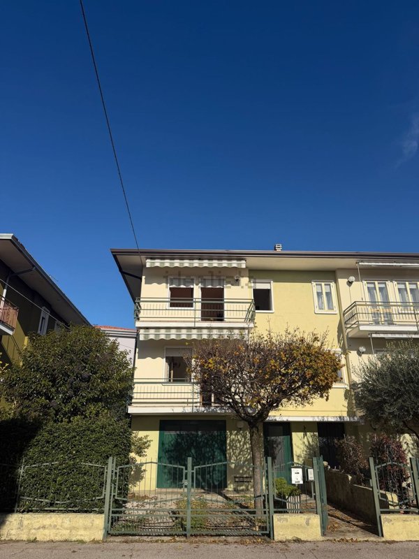 casa indipendente in vendita ad Este