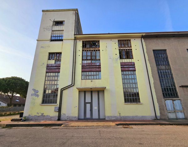 loft in vendita ad Este