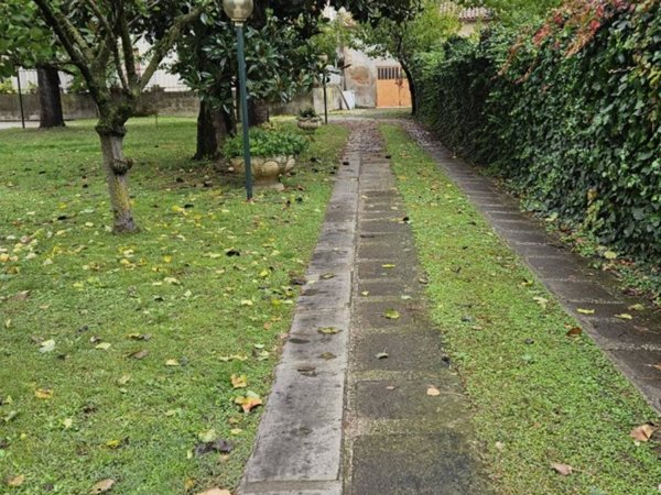 appartamento in vendita ad Este