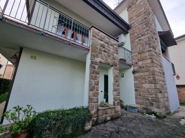 casa indipendente in vendita ad Este