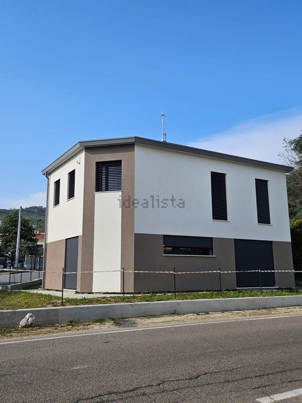 casa indipendente in vendita ad Este