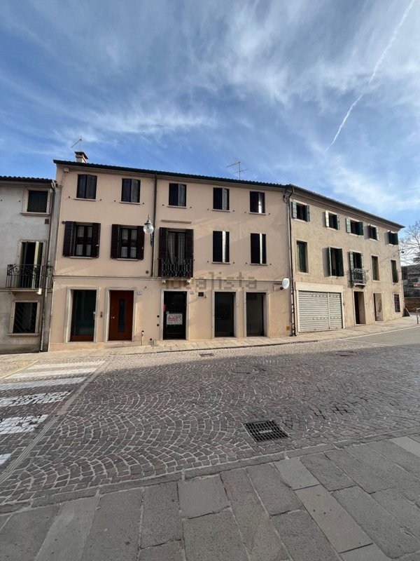 appartamento in vendita ad Este