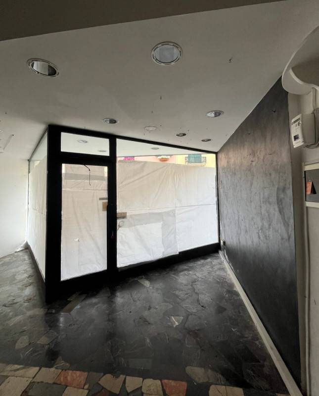 negozio in vendita ad Este