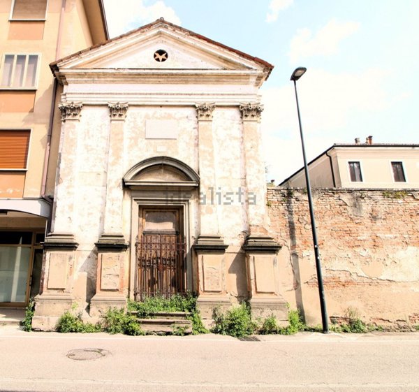 locale di sgombero in vendita ad Este