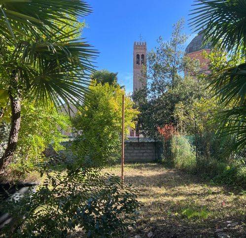 intera palazzina in vendita ad Este