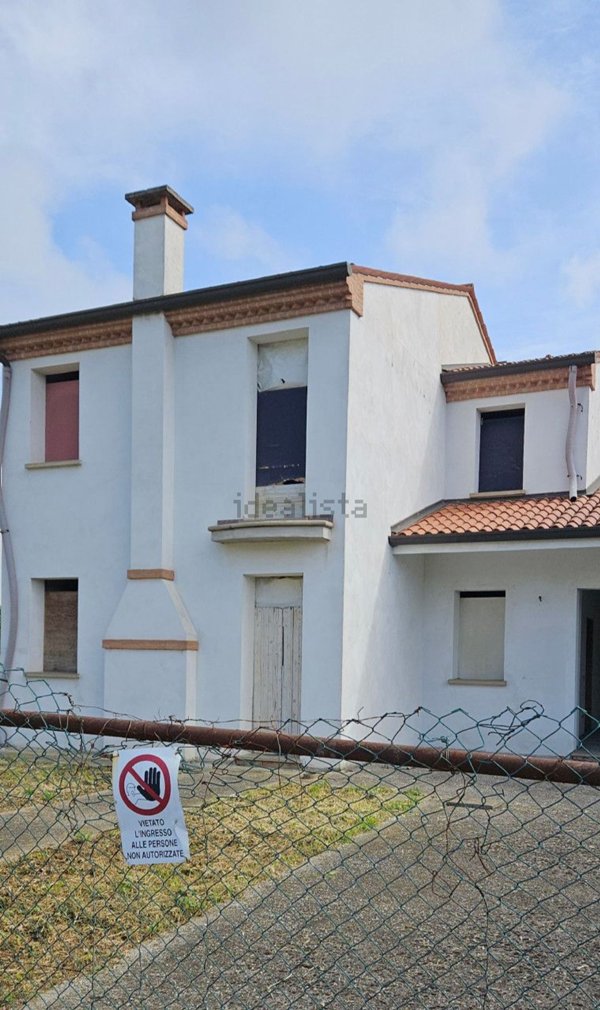 casa indipendente in vendita ad Este