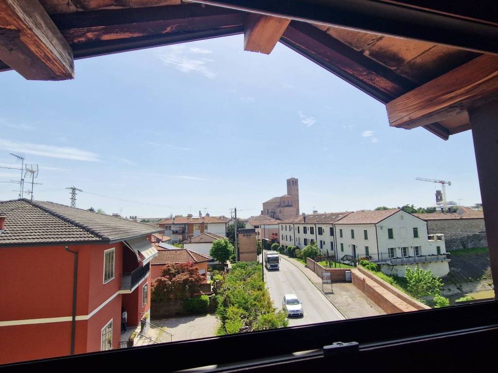 appartamento in vendita ad Este