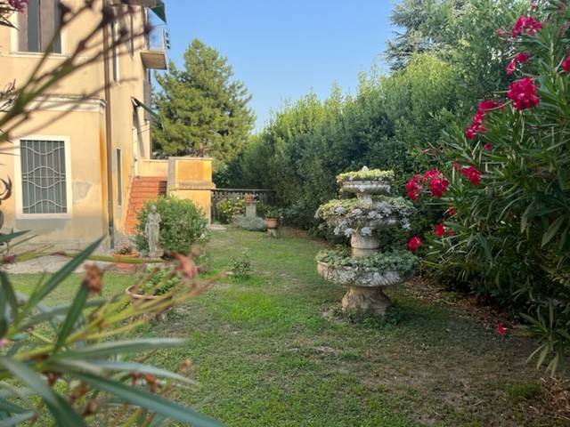 appartamento in vendita ad Este