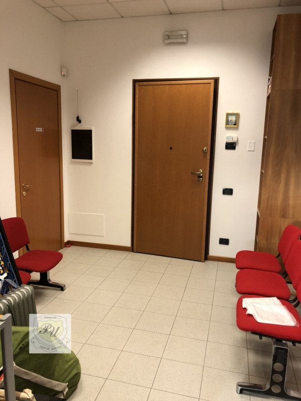 ufficio in vendita ad Este