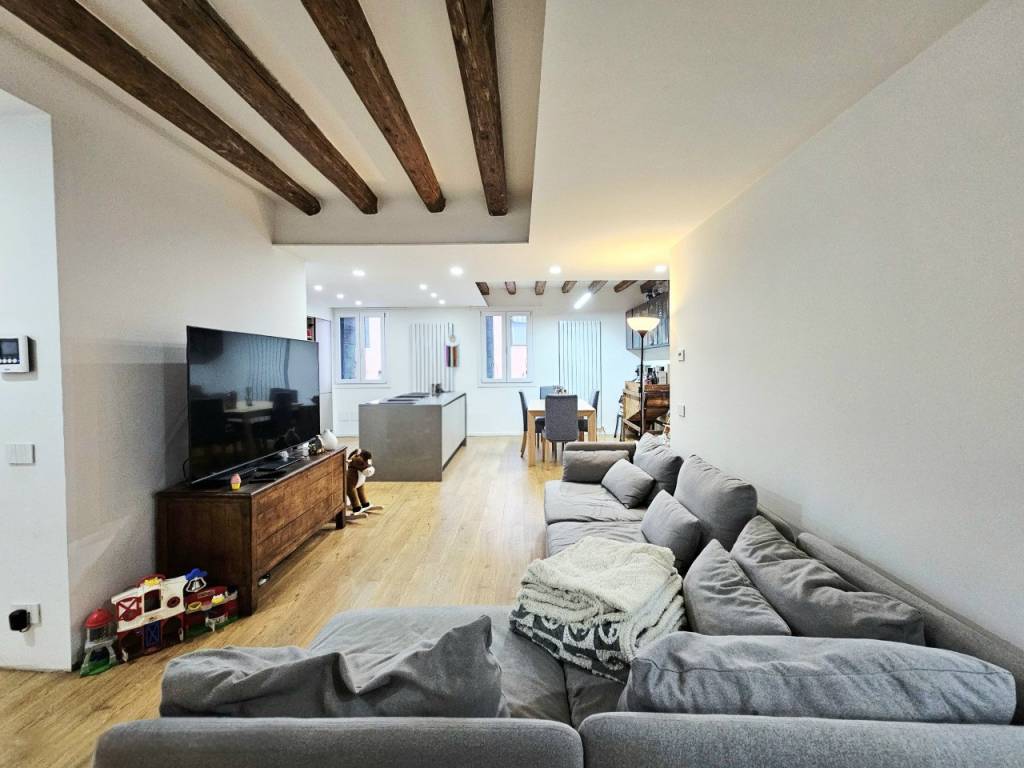 appartamento in vendita ad Este