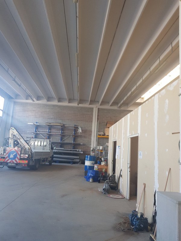 capannone in vendita ad Este