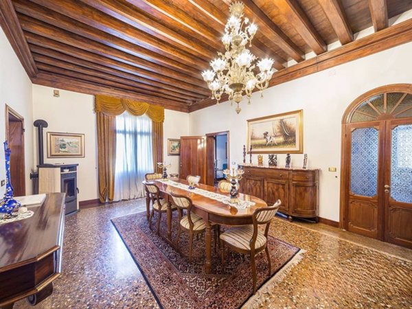 appartamento in vendita ad Este