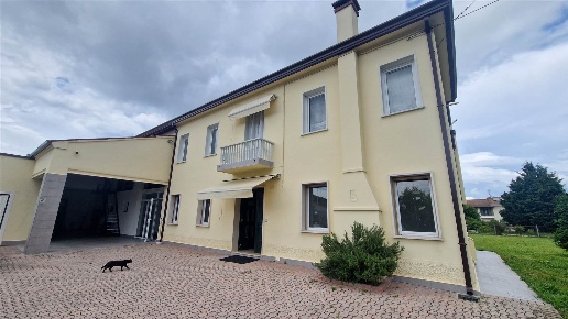 casa indipendente in vendita ad Este