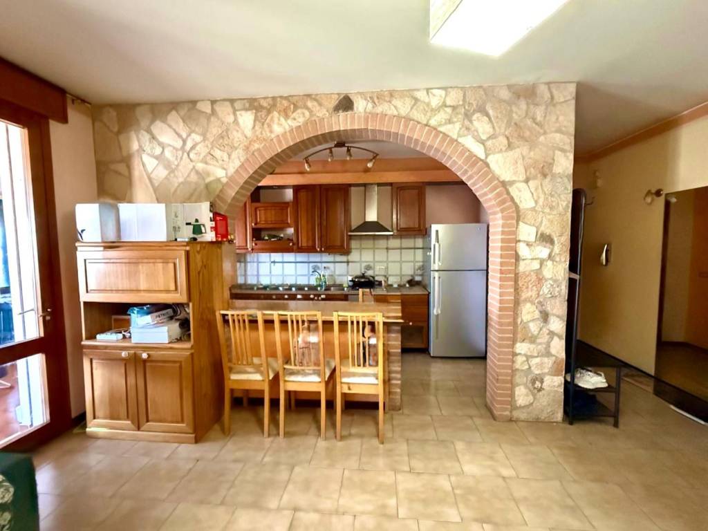 appartamento in vendita ad Este