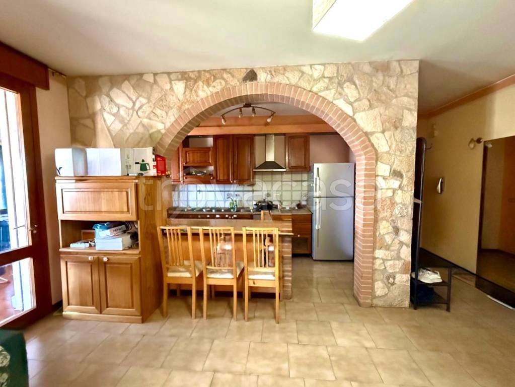 appartamento in vendita ad Este